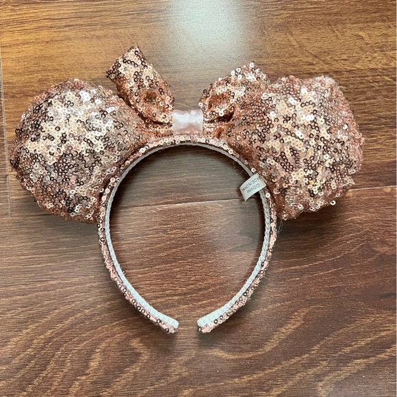 Disney Rose Gold Sequin Minnie Mouse Ears - Picture 2 of 3